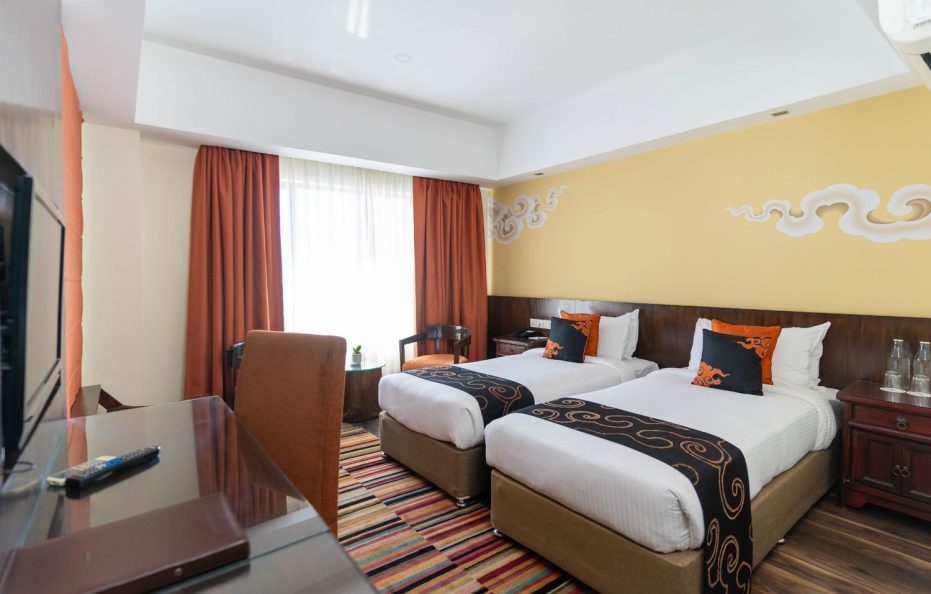 Deluxe Twin Room (Max 2 Guests) – Breakfast Included