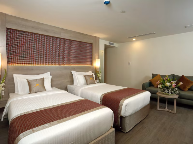 Deluxe Twin Room (Max 2 Guests) – Breakfast Included