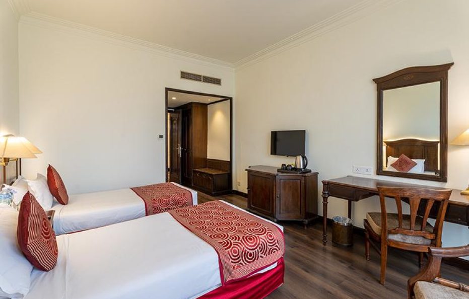 Deluxe Twin Room (Max 2 Guests) – Breakfast Included