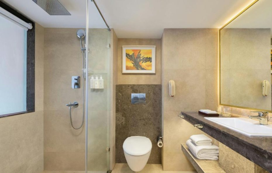 Standard King Room (Max 2 Guests) – Breakfast Included