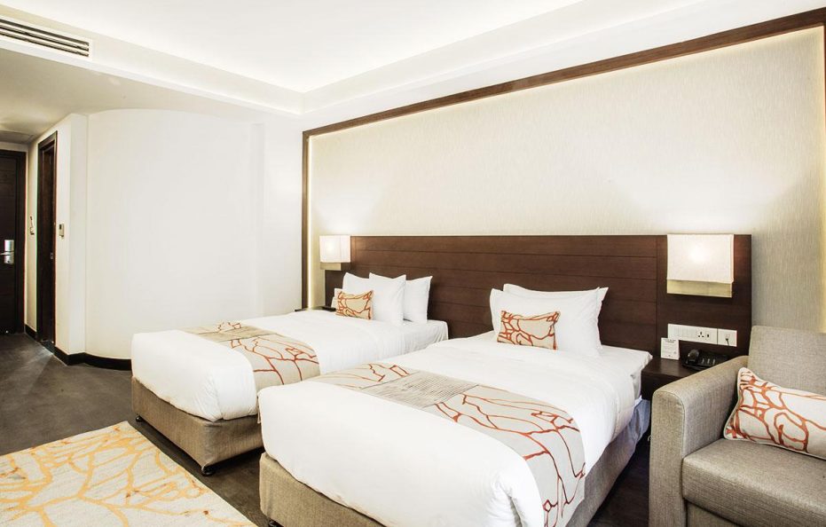Deluxe King Room (Max 2 Guests) – Breakfast Included